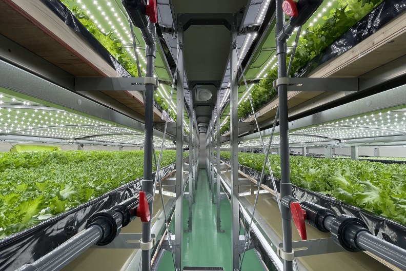 都市型植物工場システム