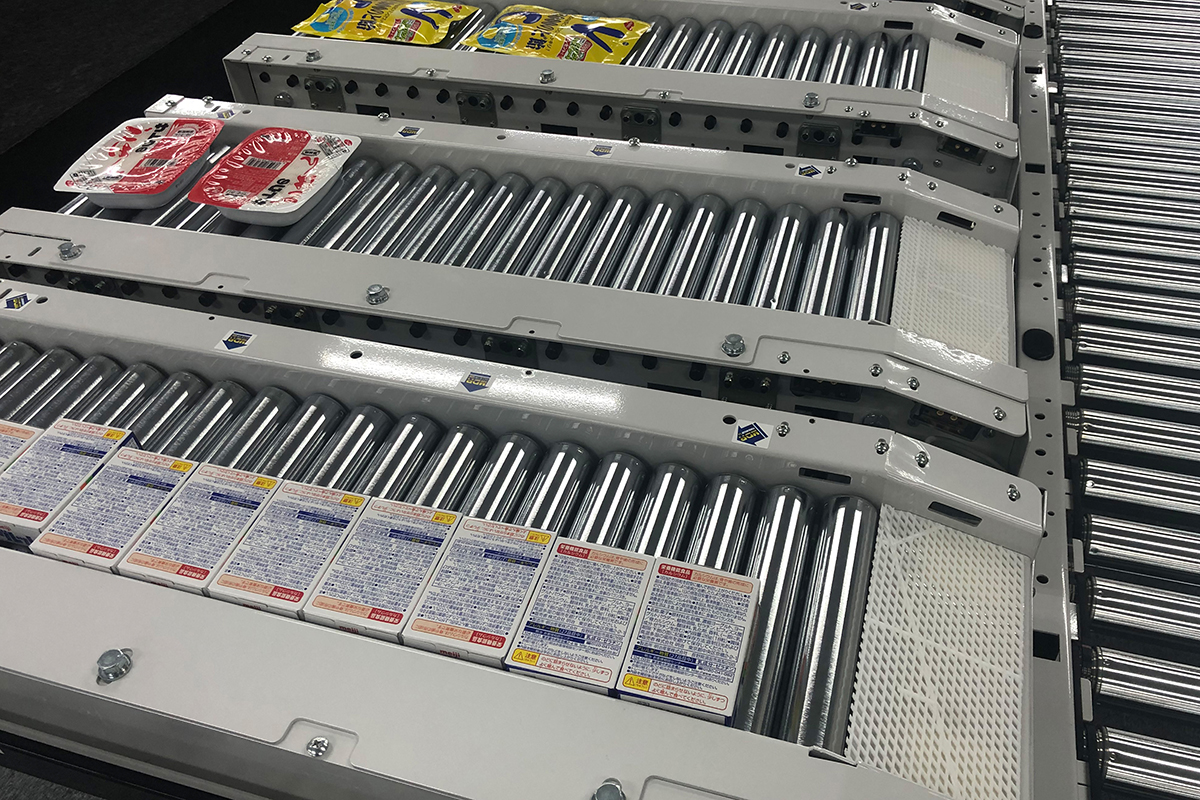 小物や袋物など様々なサイズの<br />
荷物の搬送に最適!