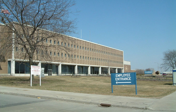 米国郵便公社(USPS)の郵便仕分けラインにパワーモーラ24を125万本導入。高速・省エネ搬送を実現